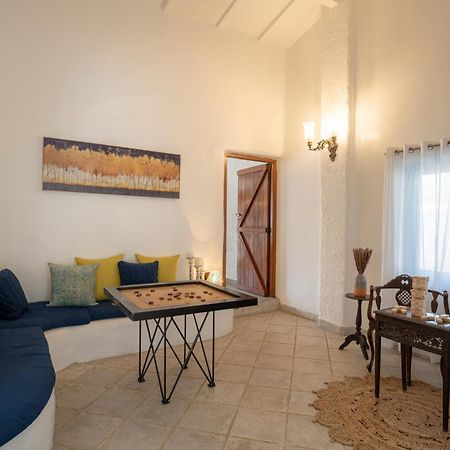 Lohonostays Villa Santorini Alībāg Zewnętrze zdjęcie