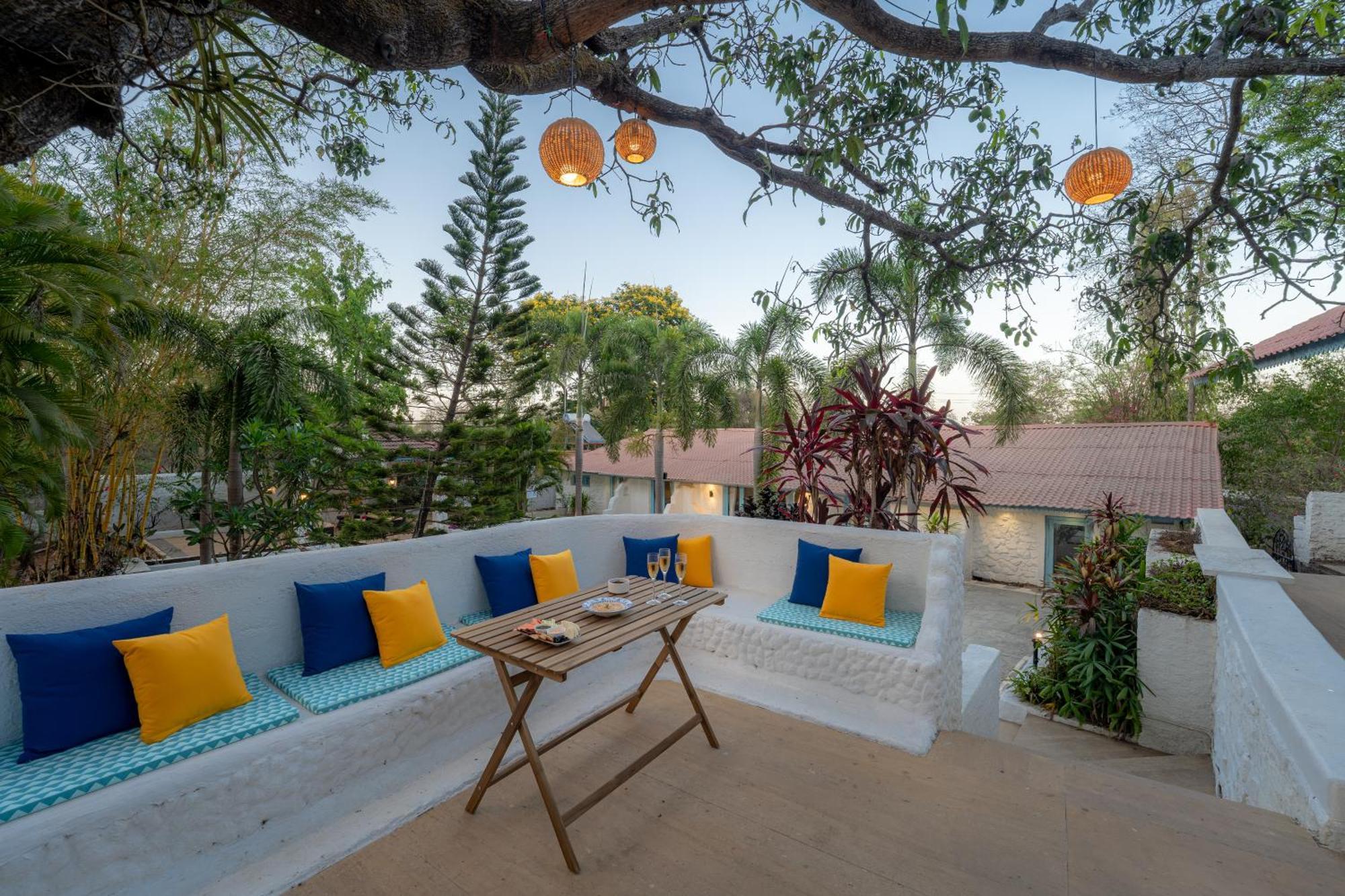 Lohonostays Villa Santorini Alībāg Zewnętrze zdjęcie