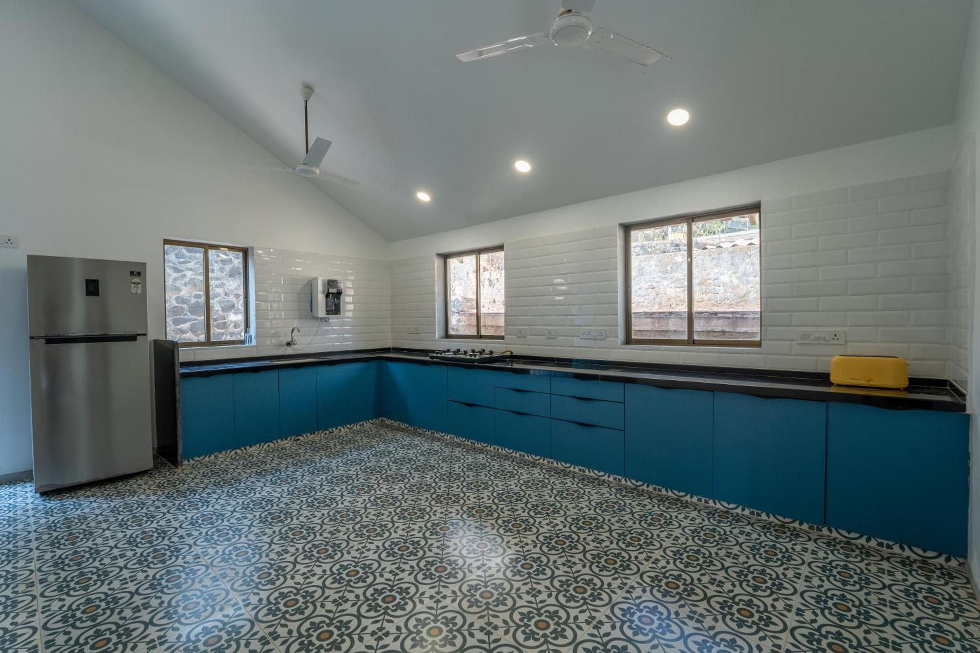 Lohonostays Villa Santorini Alībāg Zewnętrze zdjęcie